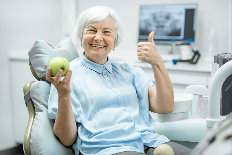 dental health happy woman